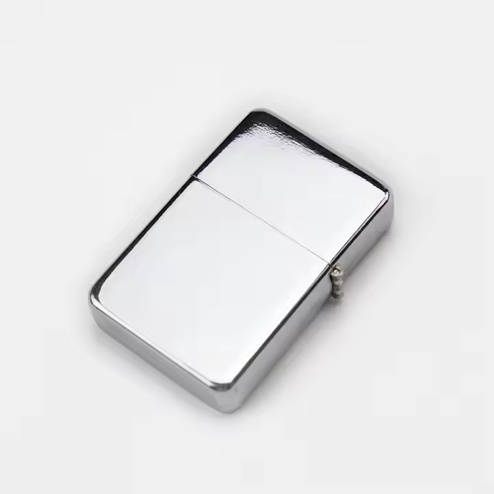 Zippo Classic Lighter - Silver