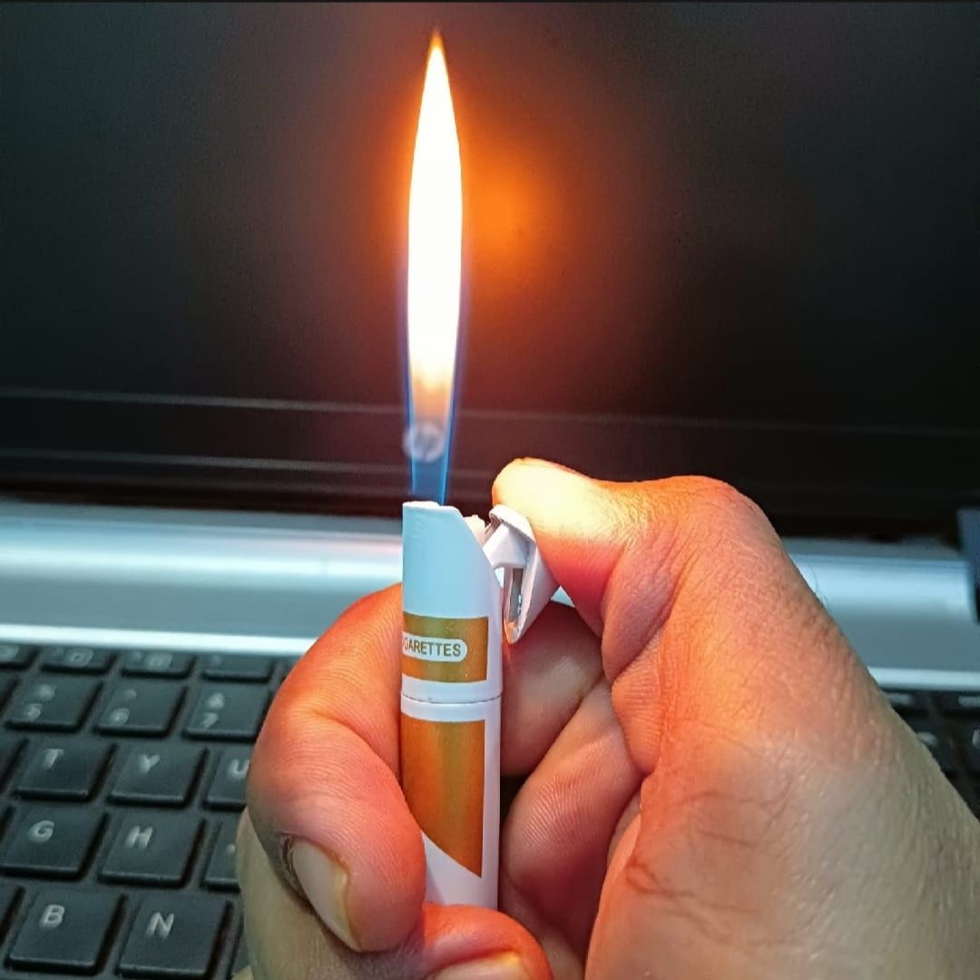 Marlboro Cigarette Shape LIghter- Refillable - Image 2